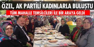 KADINLARIMIZIN SİYASETTE DAHA FAZLA YER ALMASINI İSTİYORUZ