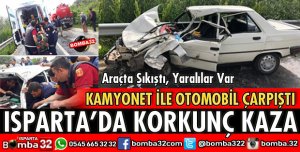 KAMYONET İLE OTOMOBİL ÇARPIŞTI 3 YARALI