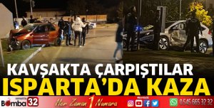 Kavşakta çarpıştılar
