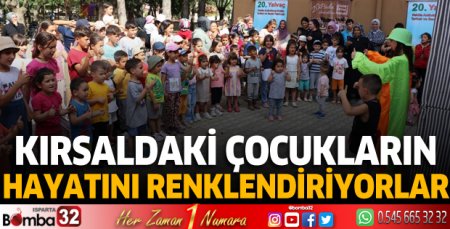 Kırsaldaki çocukların hayatını renklendiriyorlar