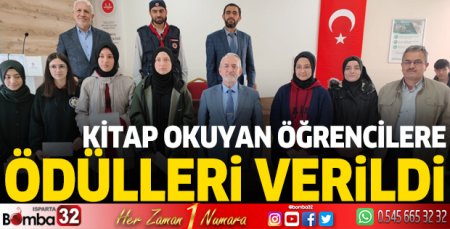 Kitap okuyan öğrenciler ödüllendirildi