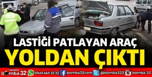 Lastiği paylayan araç yoldan çıktı