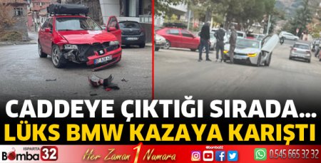 Lüks BMW kaza yaptı