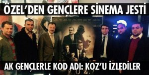MASKELER DÜŞÜYOR FİLMİNE GİTTİLER