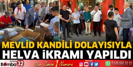 Mevlid Kandili dolayısıyla helva ikramı yapıldı