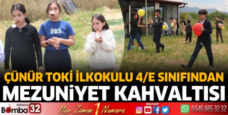 Mezuniyet kahvaltısında gönüllerince eğlendiler