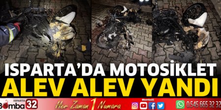 Motosiklet alev alev yandı 