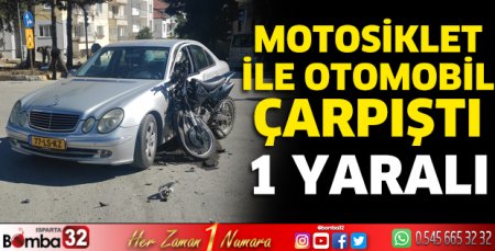 Otomobil ile motosiklet çarpıştı