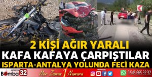 Otomobil ile motosiklet kafa kafaya çarpıştı
