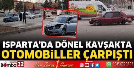 Otomobiller çarpıştı 