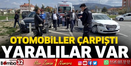 Otomobiller çarpıştı