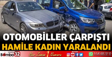 Otomobiller çarpıştı