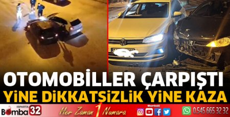 Otomobiller çarpıştı