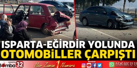 Otomobiller çarpıştı
