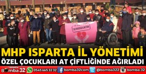 ÖZEL ÇOCUKLARI AT ÇİFTLİĞİNDE AĞIRLADILAR