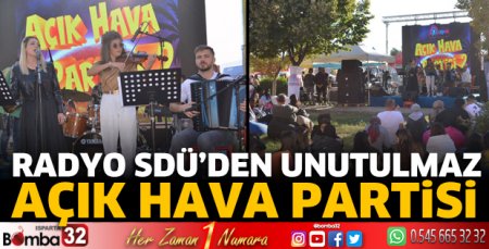 Radyo SDÜ’den unutulmaz bir açık hava partisi