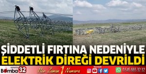 Şiddetli fırtına elektrik direğini devirdi