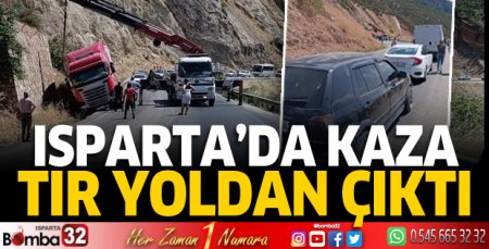 Tır yoldan çıktı