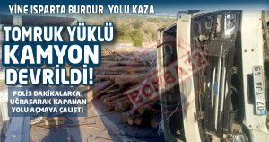 Tomruk Yüklü Kamyon Devrildi!