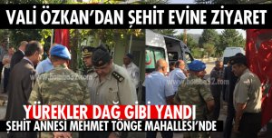 ISPARTA VALİSİ ÖZKAN'DAN ŞEHİDİN ANNESİNE TAZİYE ZİYARETİ