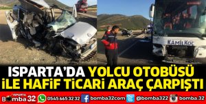 Yolcu otobüsü ile hafif ticari araç çarpıştı