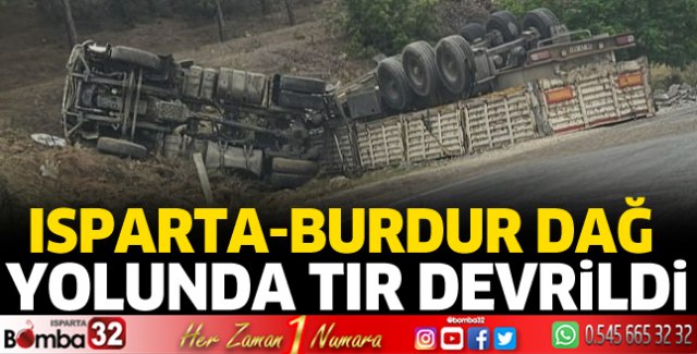 Tır devrildi 