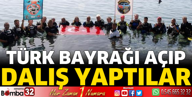 Türk bayrağı açıp, dalış yaptılar