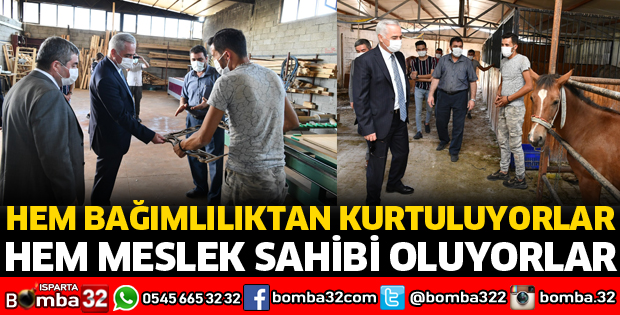 UYUMDER GENÇLERİ YENİDEN HAYATA BAĞLIYOR