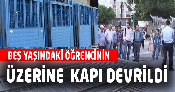 Üzerine Demir Kapı Devrildi