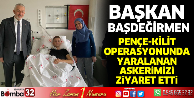 Yaralı askerimizi hastanede ziyaret etti