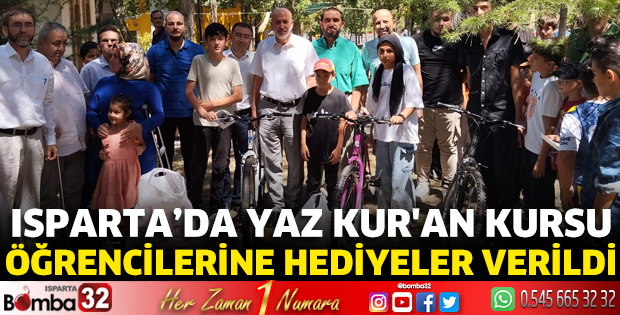 Yaz Kur'an Kursu öğrencilerine hediyeler verildi